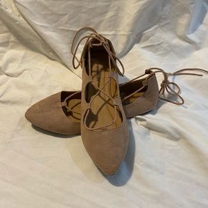 Pink/taupe lace flats